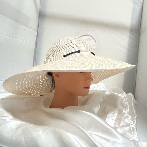 Ralph Lauren Cream Sun Hat - Picture 5 of 12